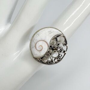 Yin Yang Ring Silver White Shiva Eye Shell Inlay and Open Work Design size 5.25